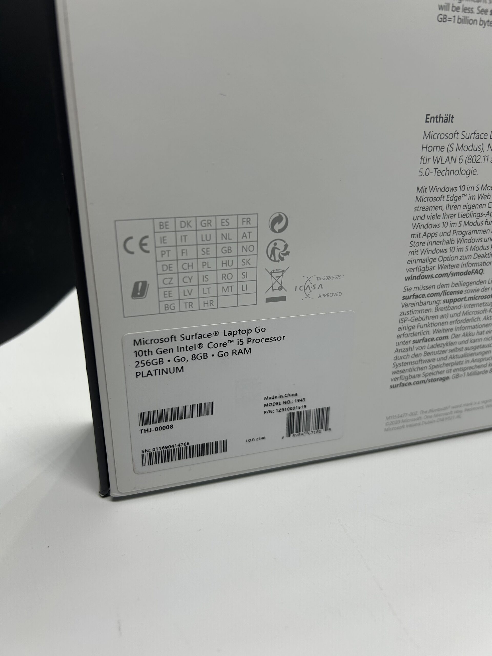 Microsoft Surface Laptop GO i5 - 256Gb - 8Gb ram - Imagine 3