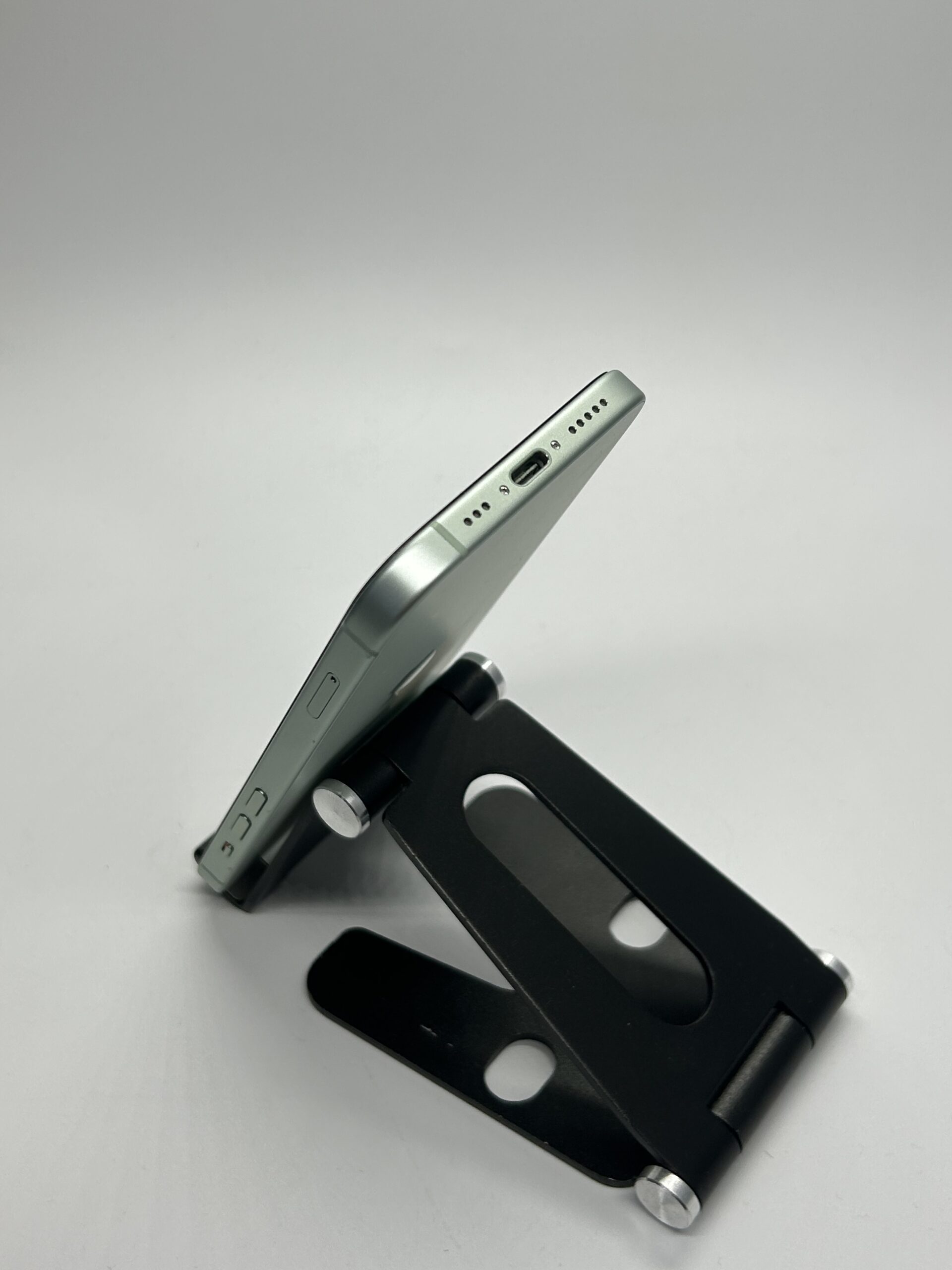 Apple iPhone 15, 128GB, 5G, Silver - Imagine 5