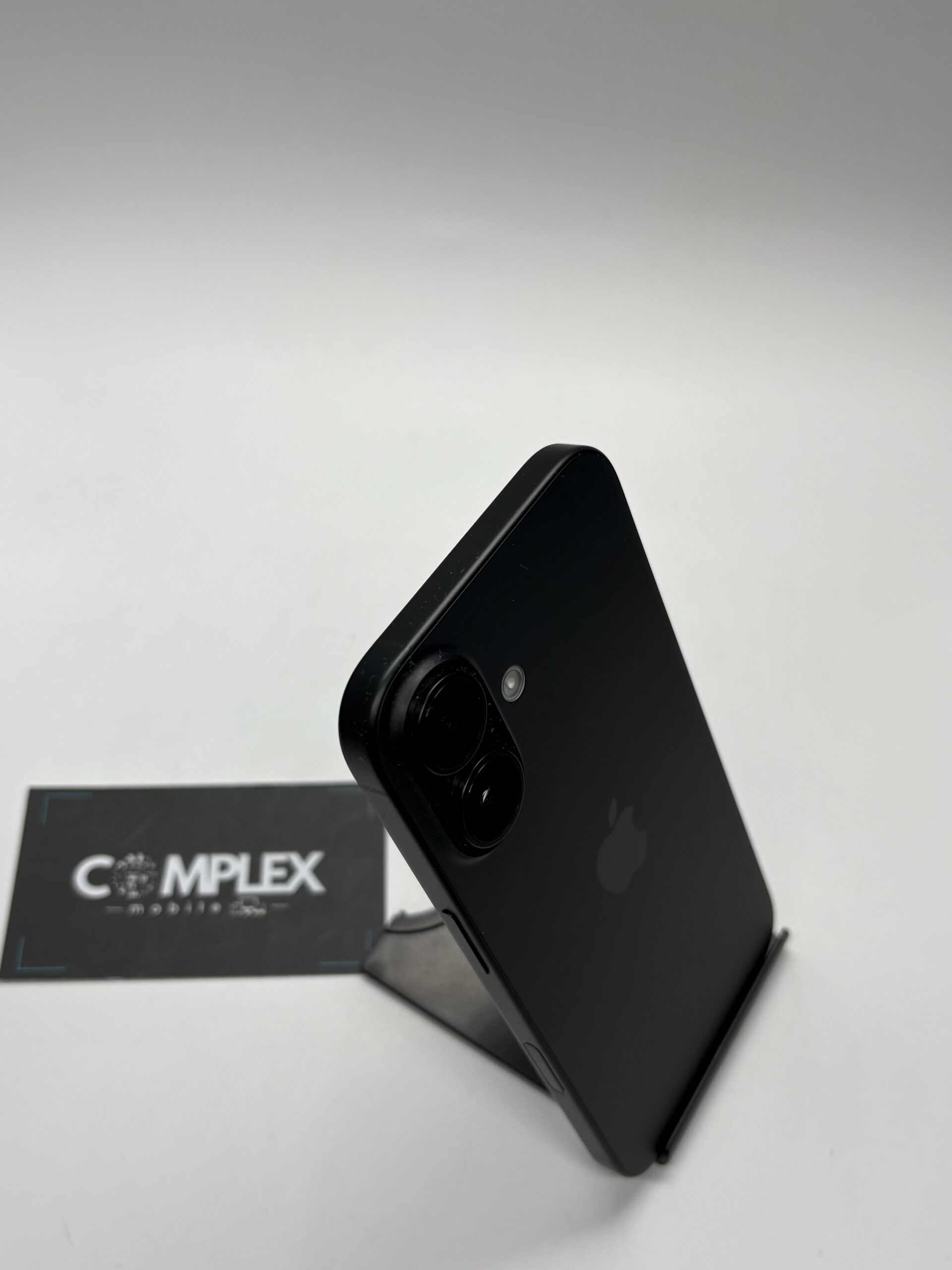 Apple iPhone 16, 256GB, 5G - Black - Imagine 4