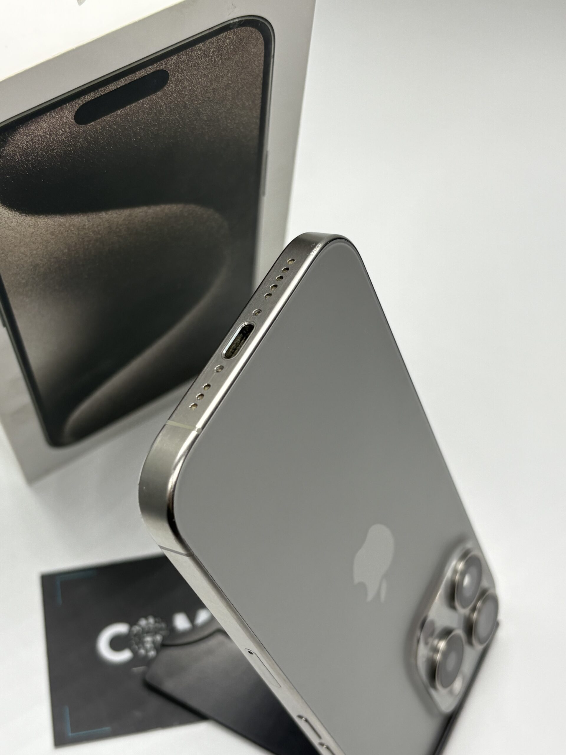 Apple iPhone 15 PRO, 256GB, 5G, Natural Titanium - Imagine 5