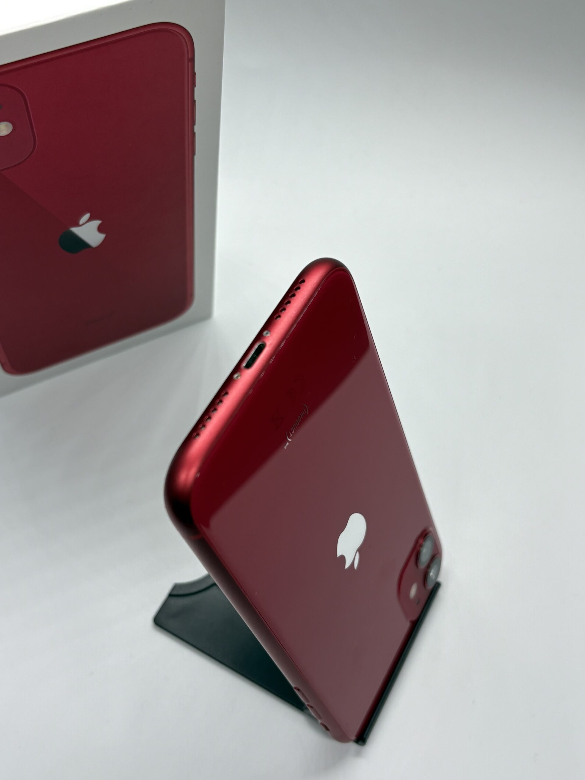 Apple iPhone 11, 128GB, Red - Imagine 5